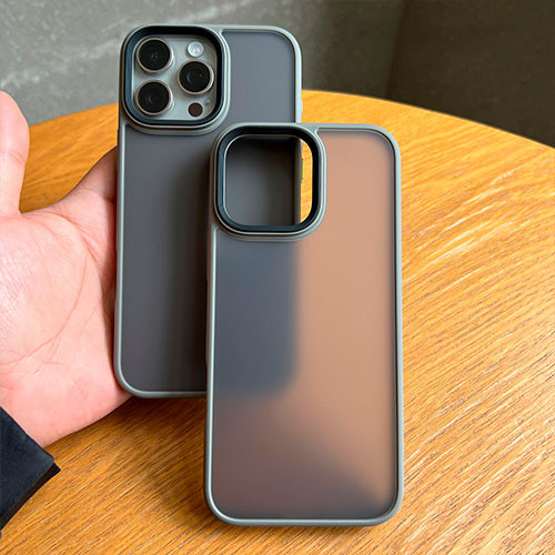 Чехол для iPhone 15 Pro | MK03132